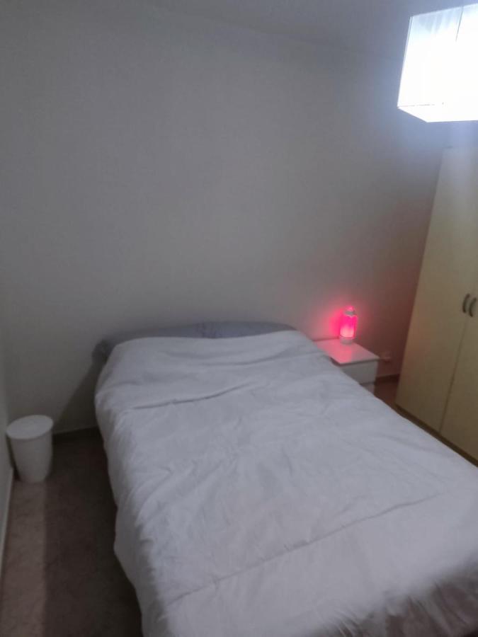 Piso Por Habitaciones En Хихон Экстерьер фото